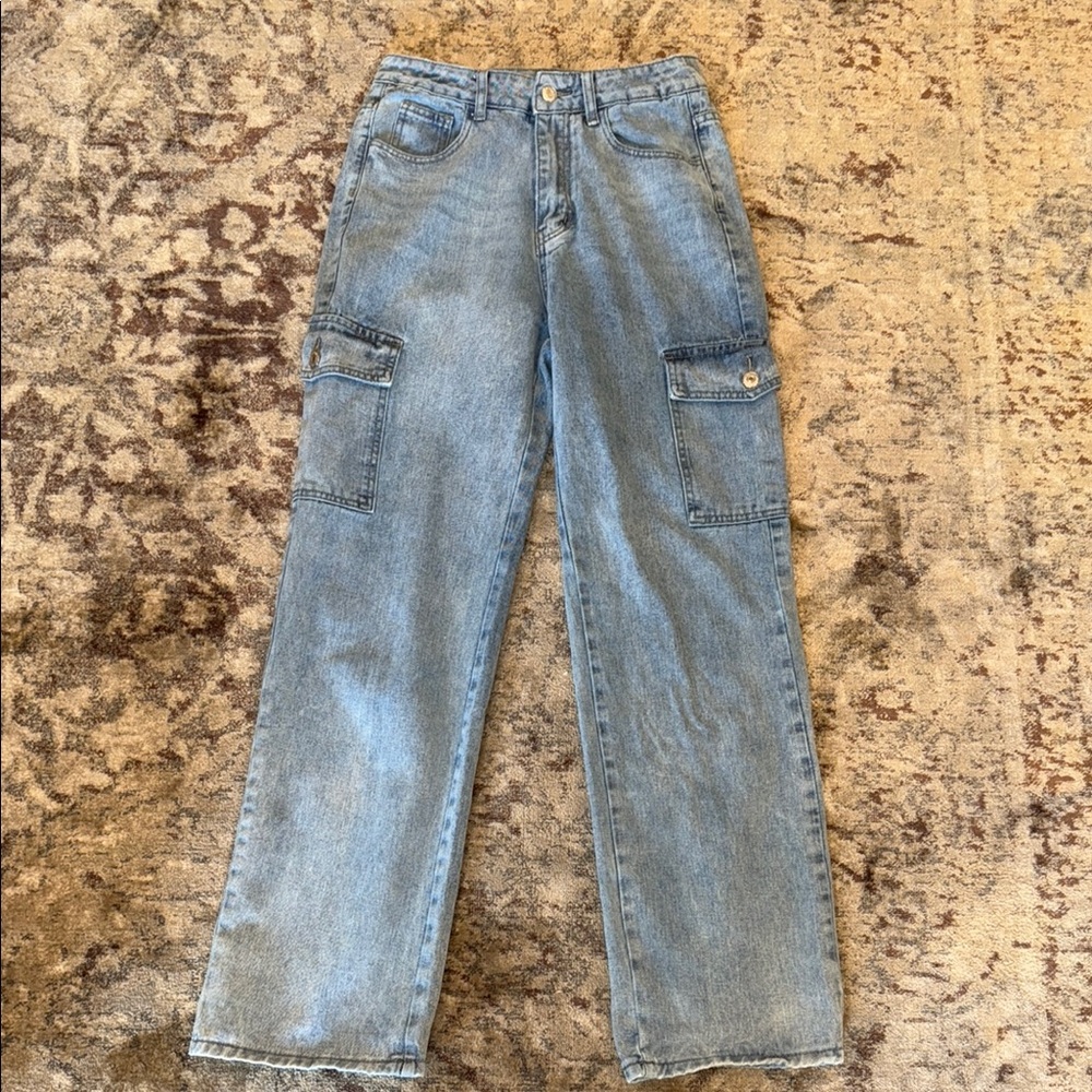 SHEIN Light Wash Denim Cargo Jeans